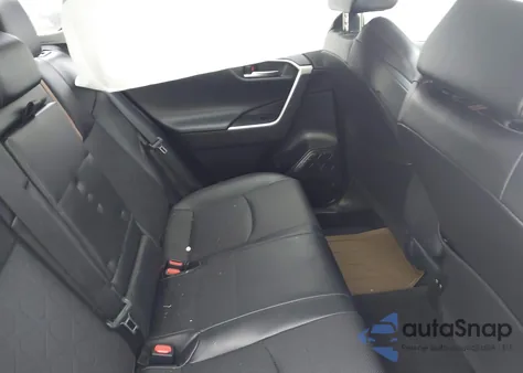 2019 Toyota Rav4 Adventure z USA, uszkodzony, nr VIN 2T3J1RFV6KW006442